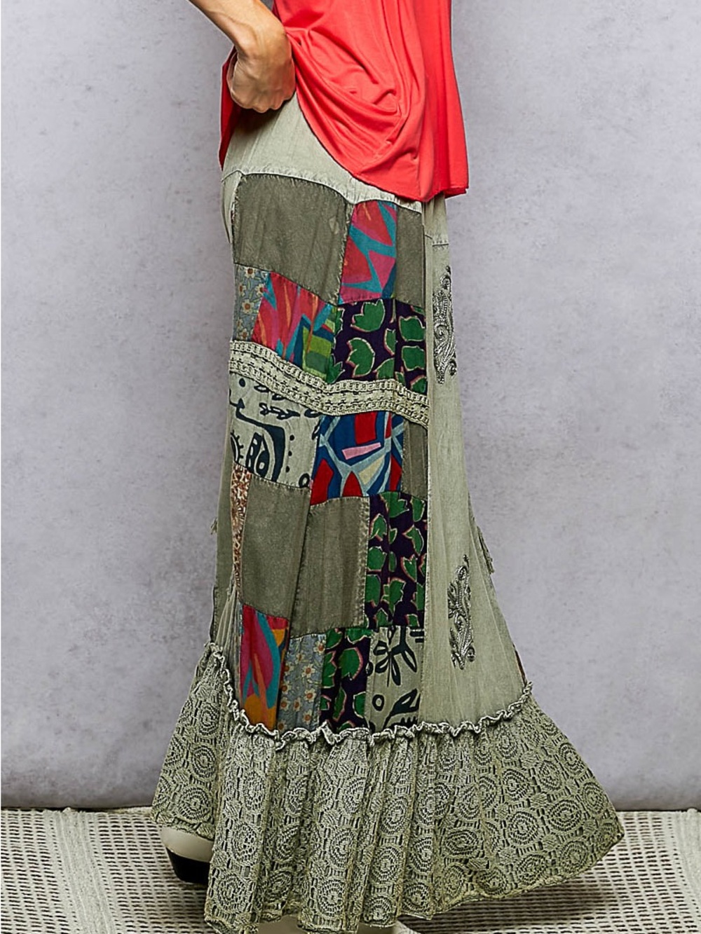 ✨ POL Printed Patchwork Embroidered Ruffled Skirt ✨🛍️ - Picture 6 of 7